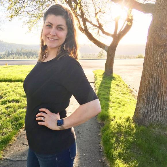 Meet your Posher, Katie - Picture 1 of 1